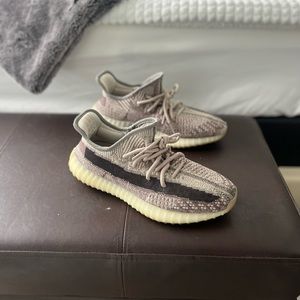 Yeezy Shoes Size 8
